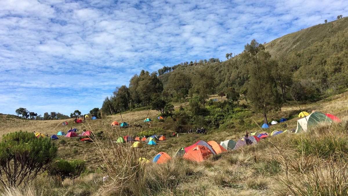 Hiking Gunung Buthak